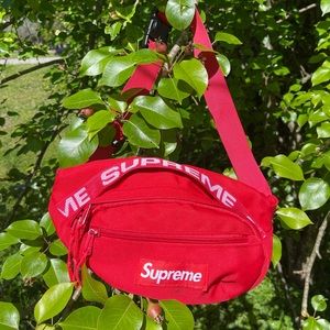 Supreme Waist Bag SS18 Red
